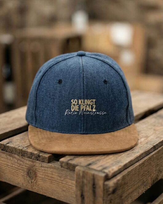 Snapback Cap ‚Radio Weinstrasse‘ – Retro-Kappe